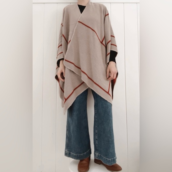 Reversible Blanket Shawl Cape Burnt Red Orange Beige Tan Linear Geometric Warm - Picture 2 of 10